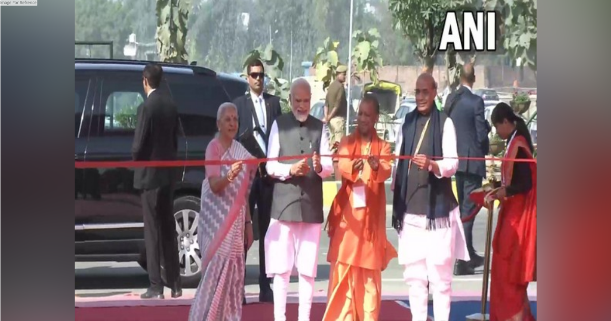 PM Modi arrives at UP Global Investors Summit 2023 in Lucknow
